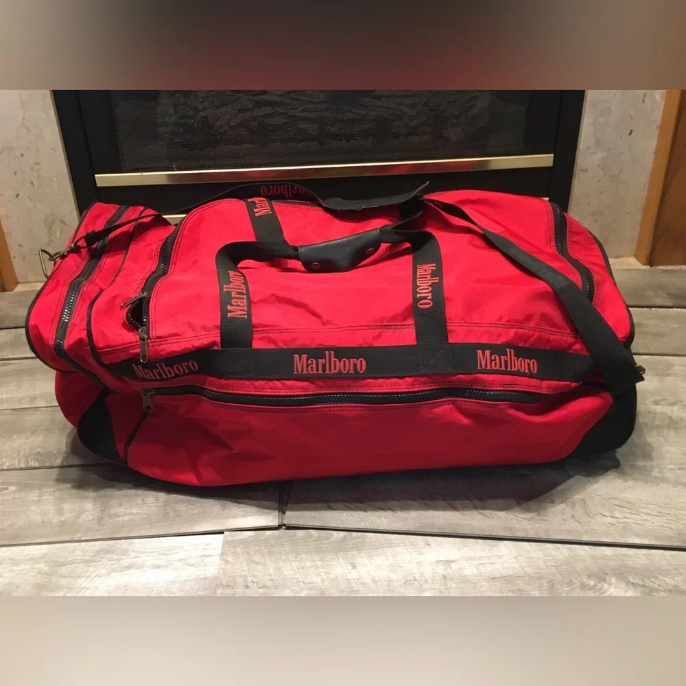 90’s Marlboro Adventure Team Travel Weekender Bag Vintage Rolling Luggage Duffle